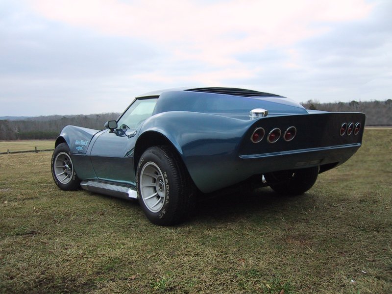 makoshark2com Owners Wayne Fields' 1970 Mako Shark Corvette